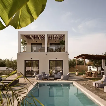 Cozy Aura Residence, By Tk Management Willa